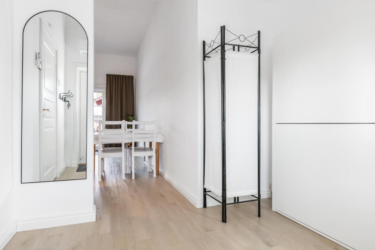 Flygeln Apartment Leksand Bagian luar foto