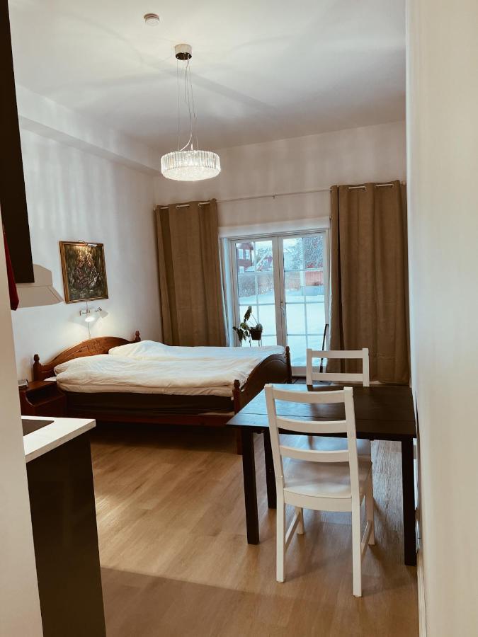 Flygeln Apartment Leksand Bagian luar foto