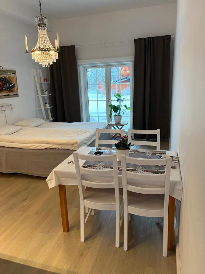 Flygeln Apartment Leksand Bagian luar foto