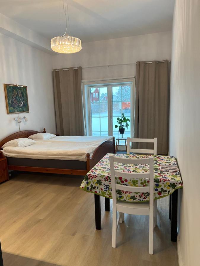 Flygeln Apartment Leksand Bagian luar foto