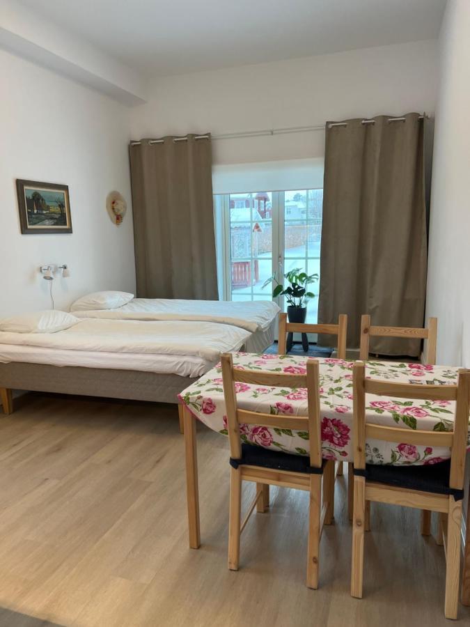 Flygeln Apartment Leksand Bagian luar foto