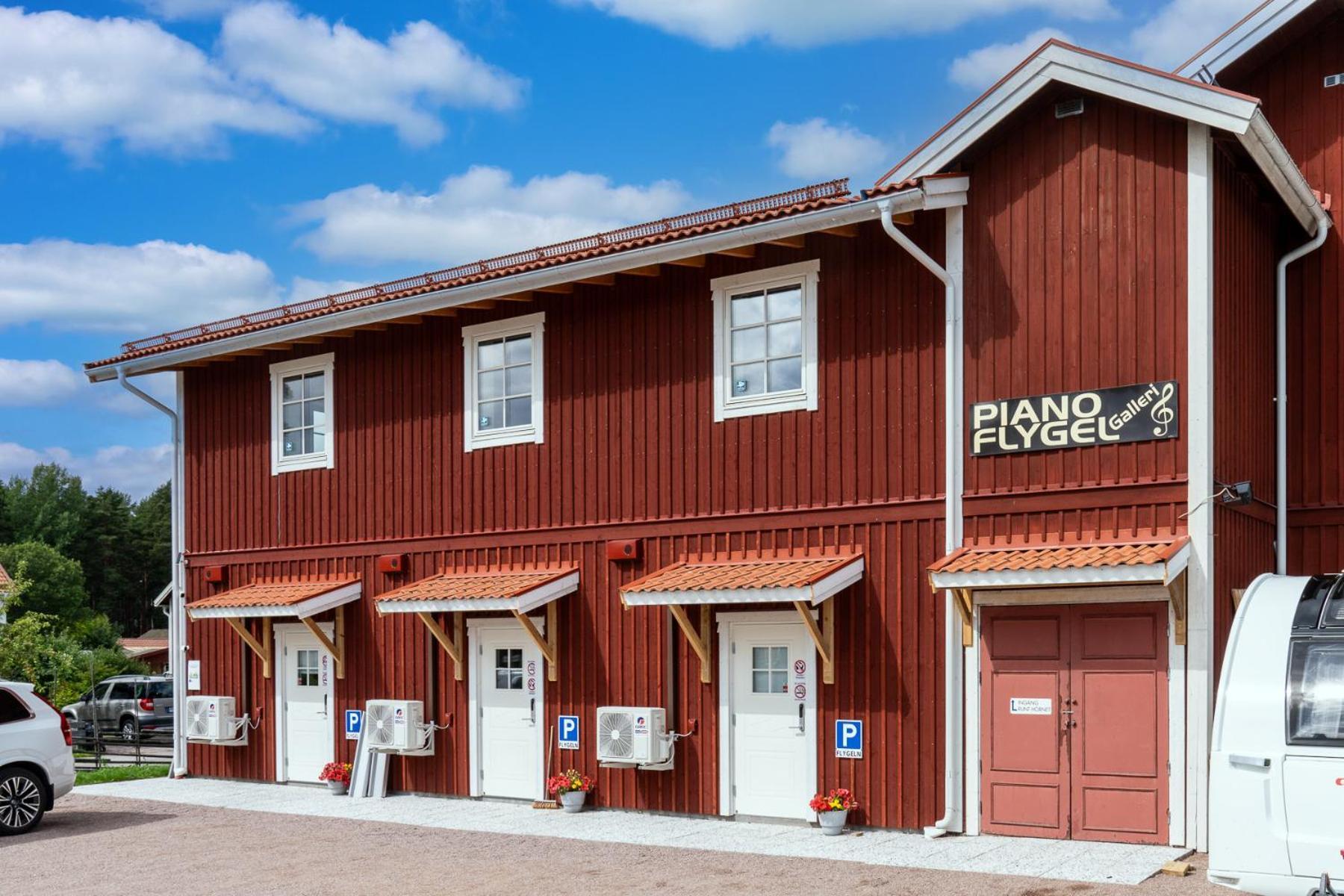 Flygeln Apartment Leksand Bagian luar foto